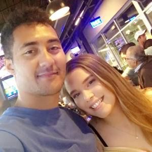 Meet your Posher, Tesia